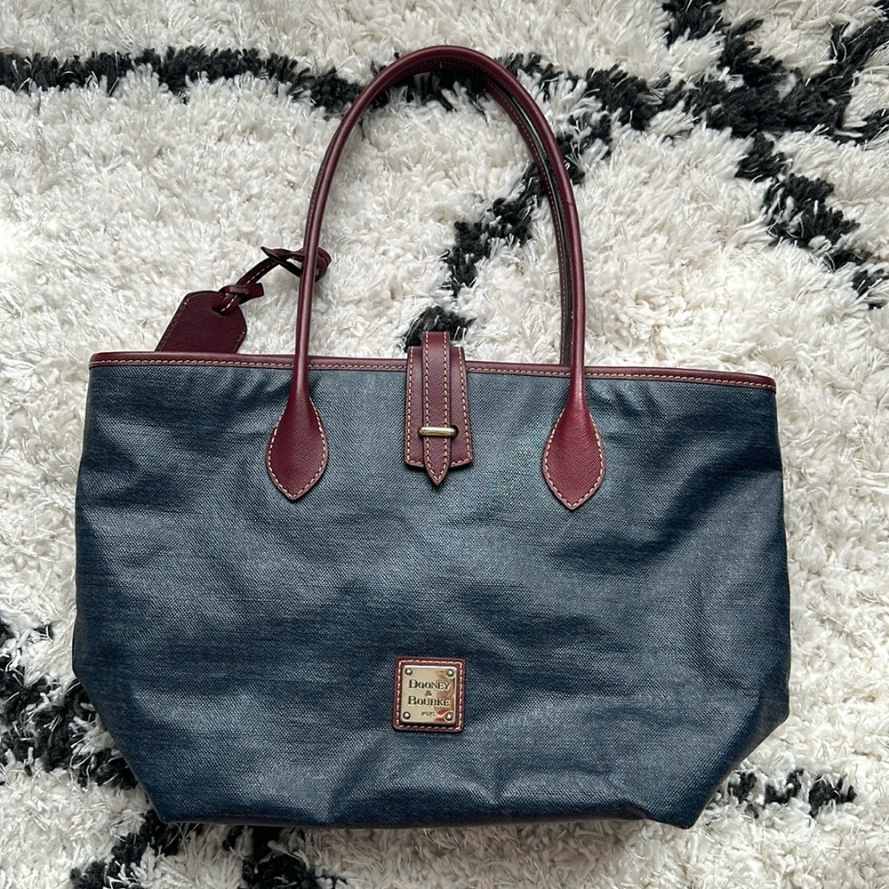 Dooney & Bourke Leather Tote Bag